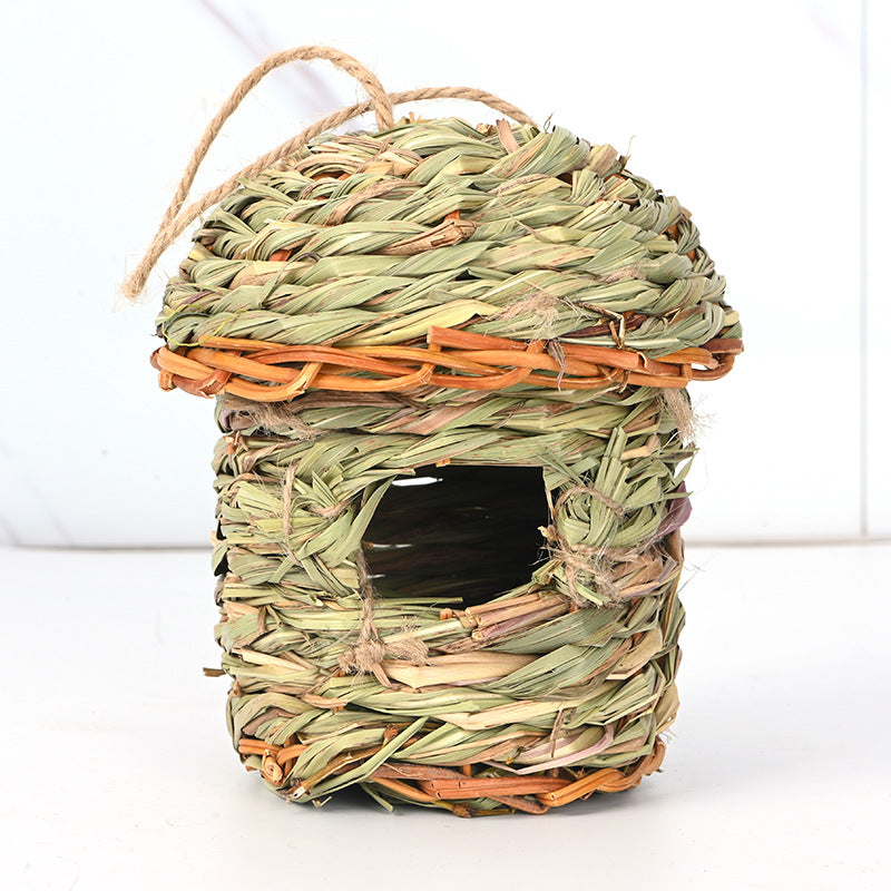 Straw Birds Nest