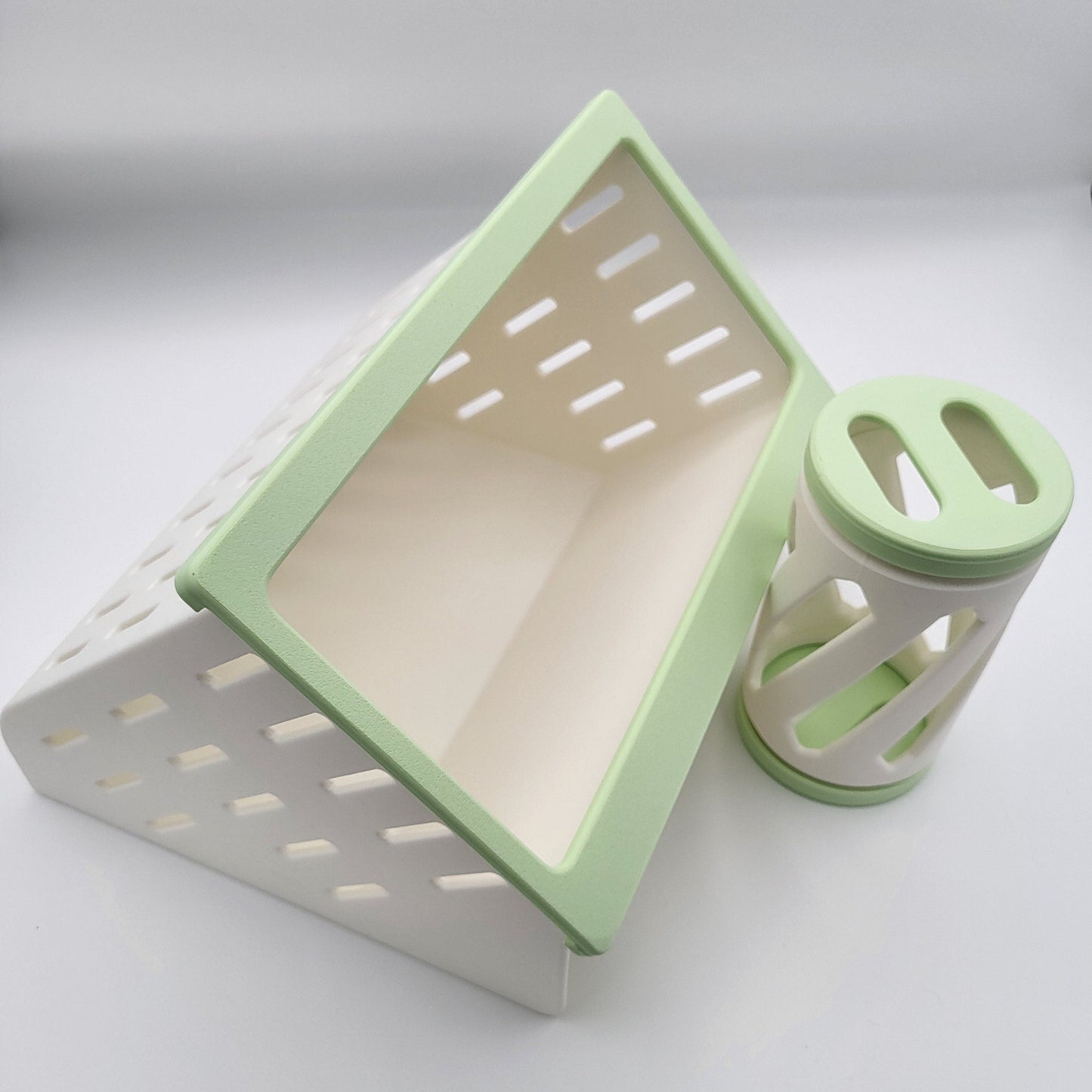 Open Air Hay Feeder